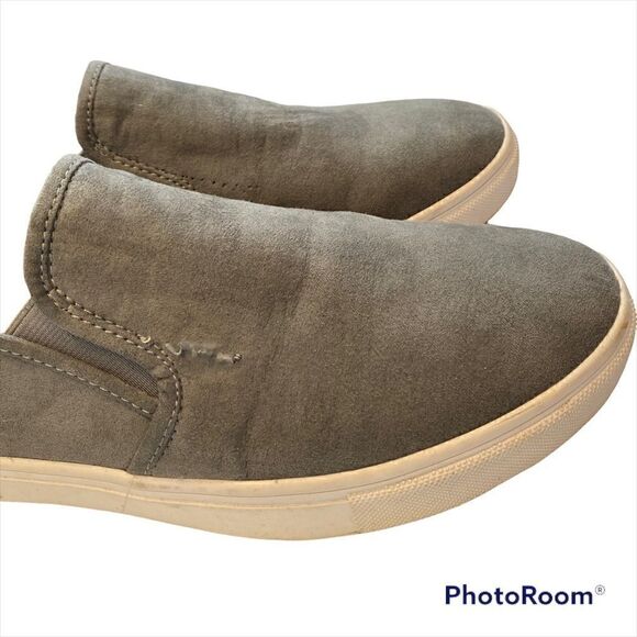 Steve Madden Emily Gray Faux Suede Sneakers - Picture 9 of 12